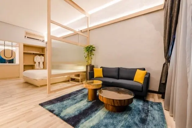 Courtyard Suite