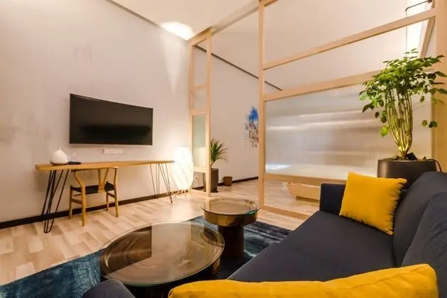Courtyard Suite