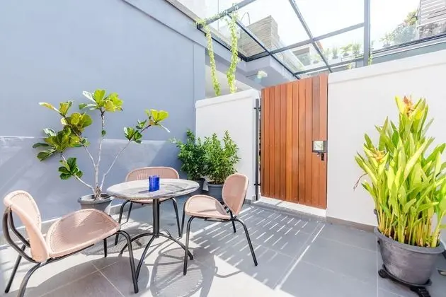 Courtyard Suite