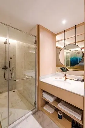 Courtyard Suite