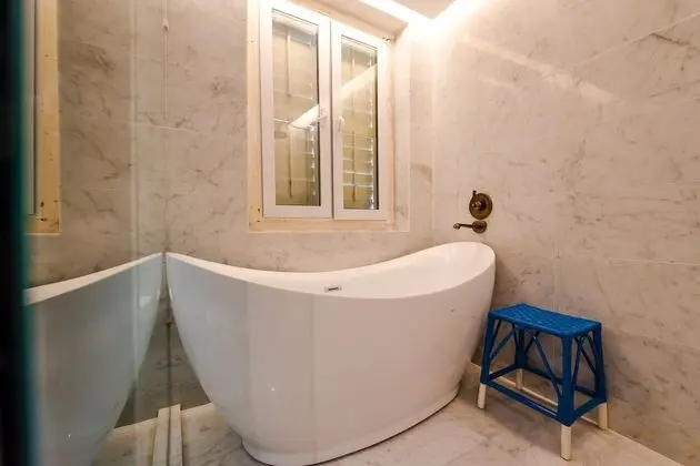 Courtyard Suite