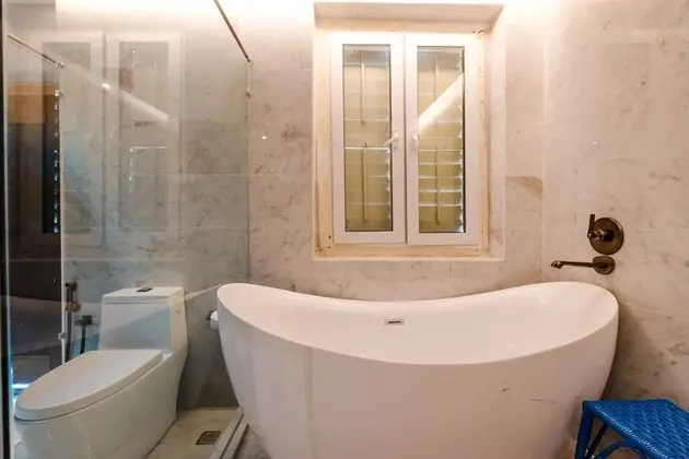 Courtyard Suite