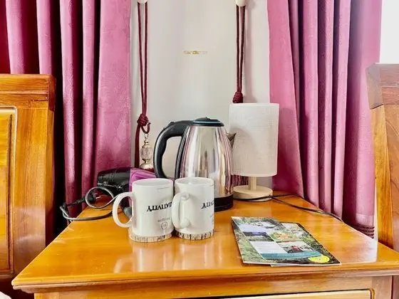 Family Dört Kişilik Oda, Sigara İçilmez, Dağ Yamacı