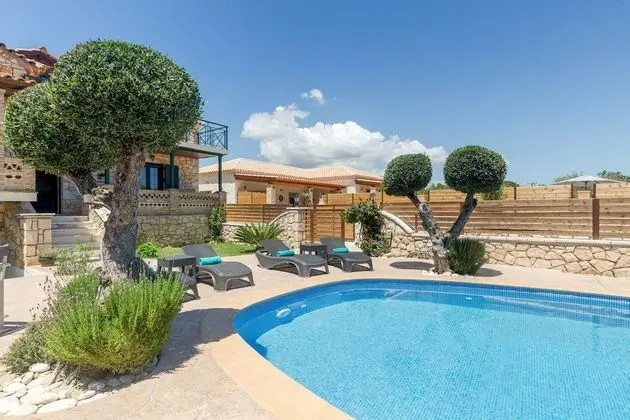 Villa, 4 Yatak Odası, Kişiye Özel Havuzlu