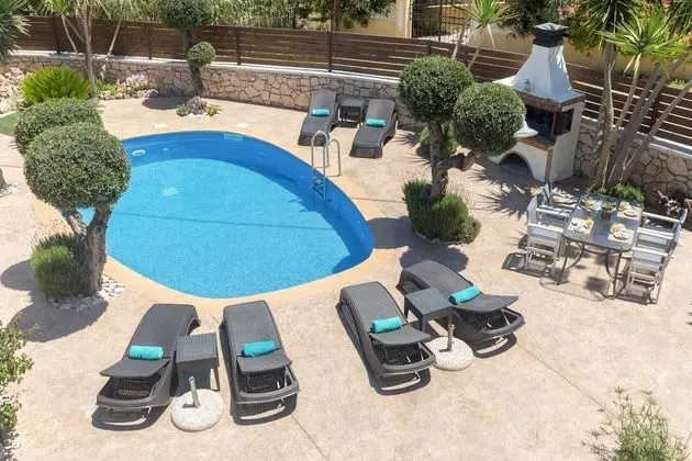 Villa, 4 Yatak Odası, Kişiye Özel Havuzlu