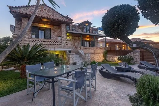 Villa, 4 Yatak Odası, Kişiye Özel Havuzlu