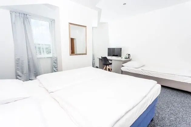 Basic Üç Kişilik Oda