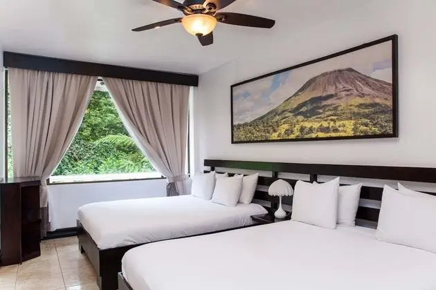 Premium Quadruple Room