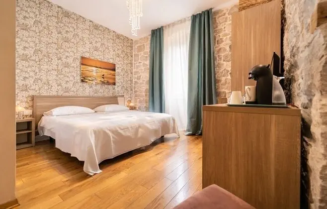 Tek Büyük veya İki Ayrı Yataklı Oda