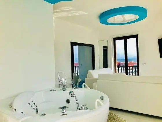 Luxury Süit, Jakuzi, Deniz Manzaralı