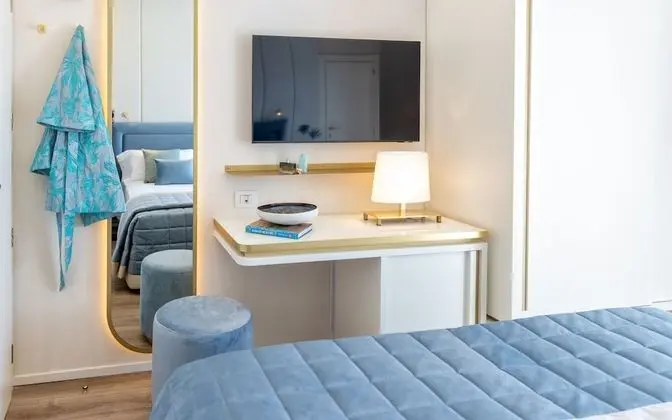 Premium Tek Büyük veya İki Ayrı Yataklı Oda