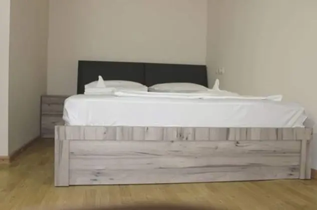 Premium Tek Büyük Yataklı Oda