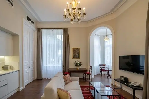 Royal Apart Daire, 1 En Büyük (King) Boy Yatak ve Çekyat, Şehir Manzaralı