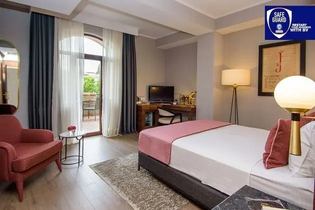 Deluxe Tek Büyük Yataklı Oda, Sigara İçilmez, Şehir Manzaralı