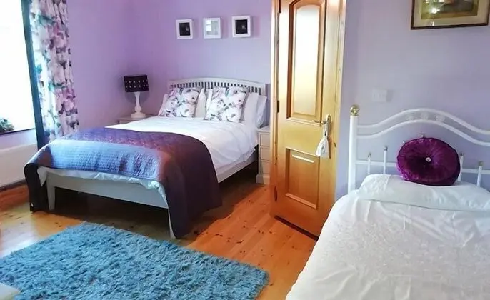 Üç Kişilik Oda