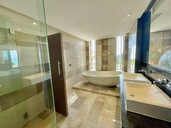 Luxury Villa