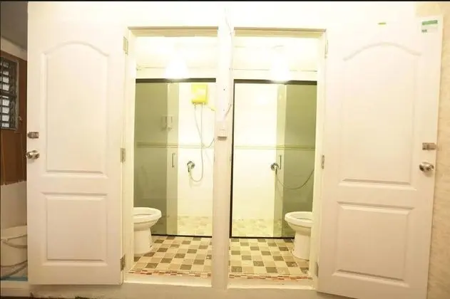 8-Bed Mixed Dormitory