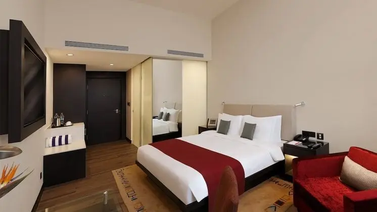 Luxury Stüdyo Süit, 1 Büyük (Queen) Boy Yatak, Havuz Manzaralı