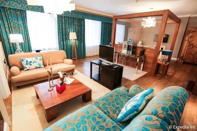 Süit (Georgian Suite)