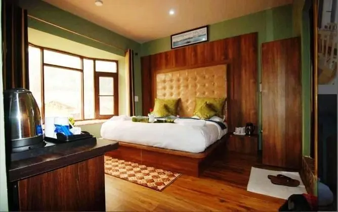 Deluxe Tek Büyük Yataklı Oda