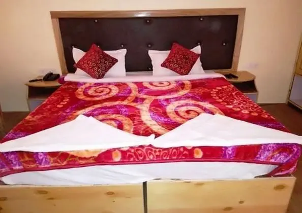 Deluxe Tek Büyük Yataklı Oda, 1 Çift Kişilik Yatak, Dağ Manzaralı