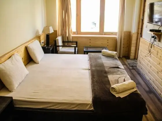 Deluxe Tek Büyük Yataklı Oda, Dağ Manzaralı