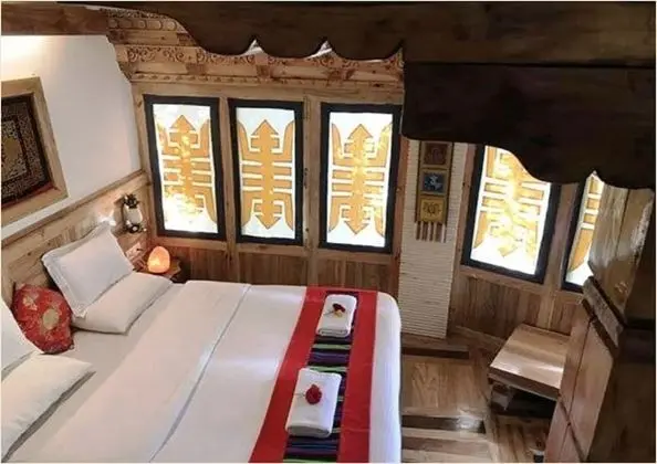 Premium Tek Büyük Yataklı Oda