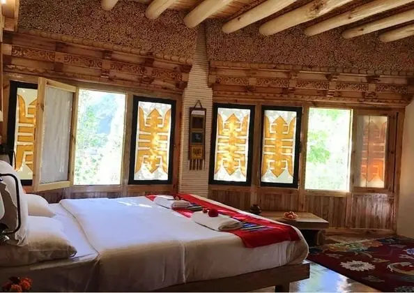 Premium Tek Büyük Yataklı Oda