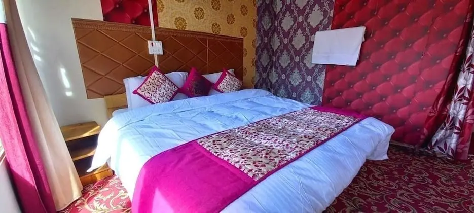Comfort Tek Büyük Yataklı Oda