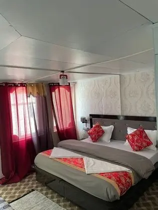Deluxe Kır Evi