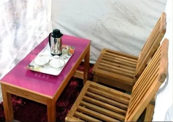 Deluxe Tek Büyük veya İki Ayrı Yataklı Oda, 1 Çift Kişilik Yatak, Engellilere Uygun, Göl Manzaralı