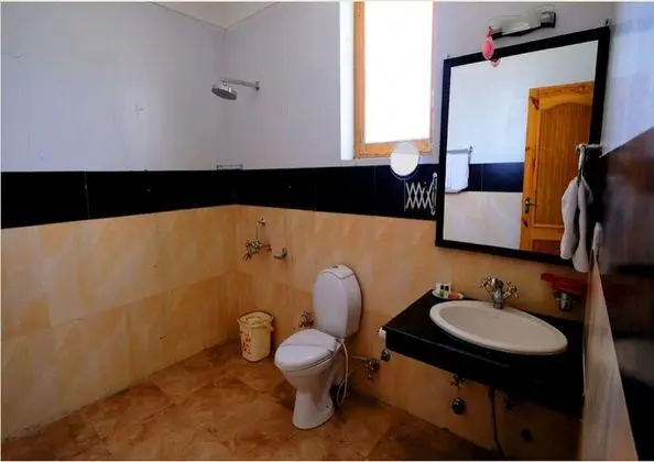 Deluxe Tek Büyük Yataklı Oda, Bahçe Manzaralı
