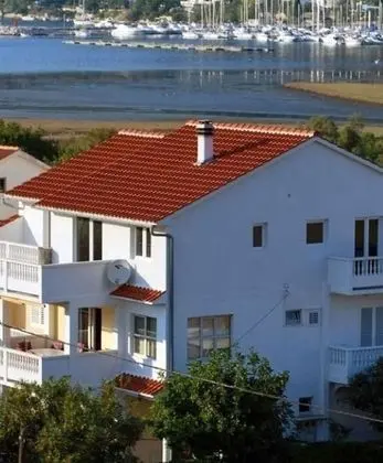Apart Daire (Tiho - 300 m from sea - A1(2))