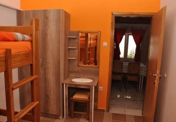 Apart Daire (Tiho - nice view - A1 prizemlje(5+1))