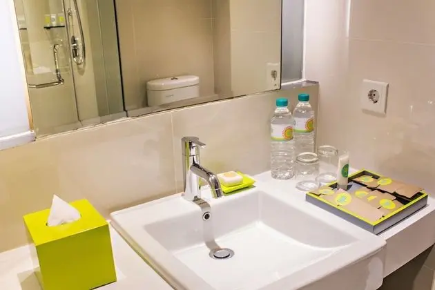 Deluxe Oda, Balkon, Avlu Manzaralı