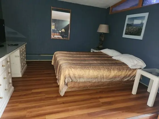 Süit (2 Queen Beds and 1 Double)