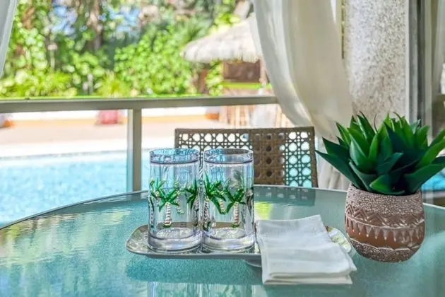Ev (Tiki Nest)