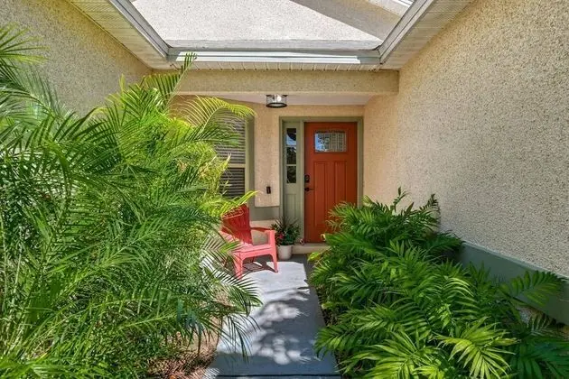 Ev (Tiki Nest)