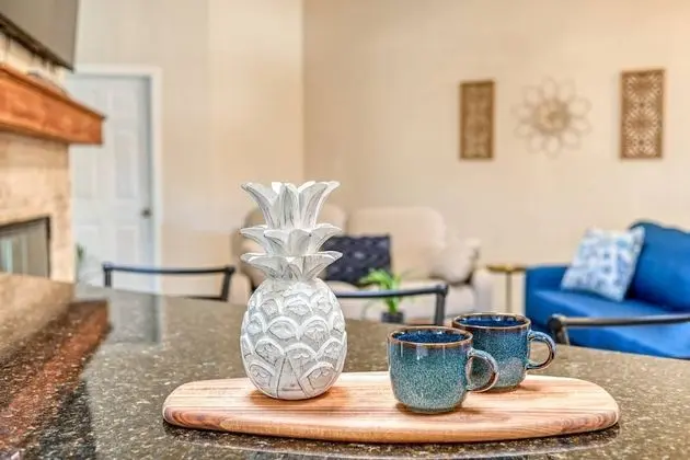 Ev (Tiki Nest)