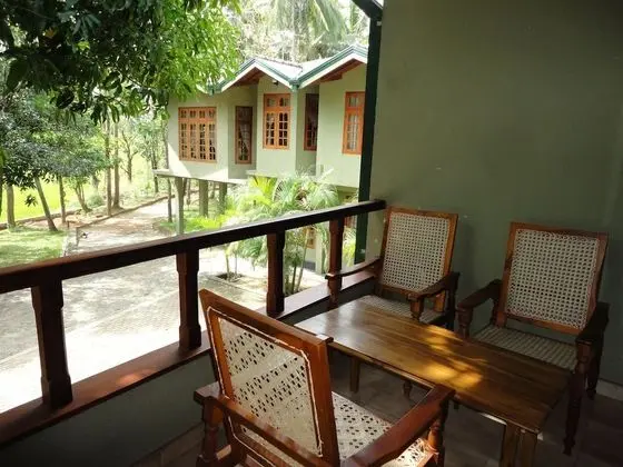 Standard Üç Kişilik Oda, Balkon