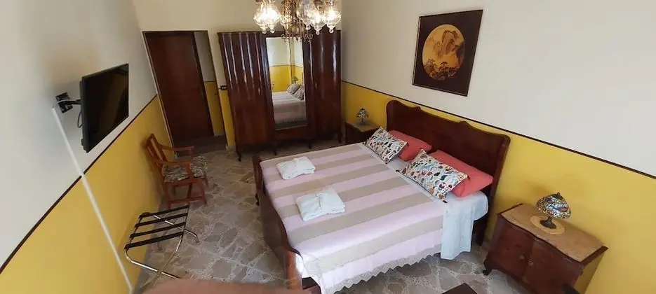 Classic Tek Büyük Yataklı Oda, 1 Büyük (Queen) Boy Yatak, Sigara İçilmez, Özel Banyo