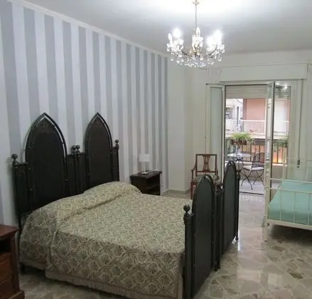 Üç Kişilik Oda, Özel Banyo (balcone)