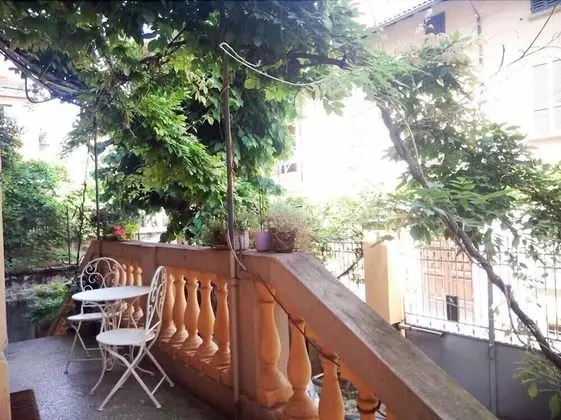 Comfort Tek Büyük veya İki Ayrı Yataklı Oda