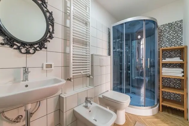 Comfort Tek Büyük veya İki Ayrı Yataklı Oda