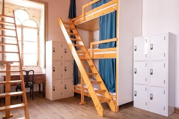 Bed in 12 Bed Mixed Dormitory Room
