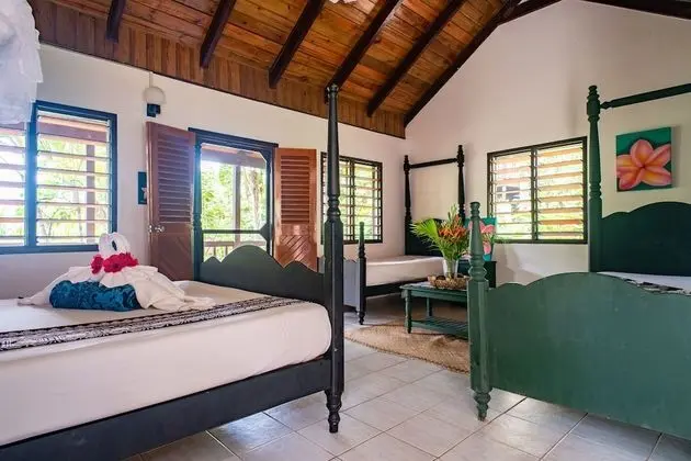 Basic Bungalov, Birden Çok Yatak, Okyanus Manzaralı