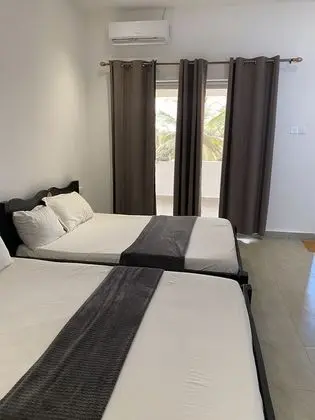 Tek Büyük Yataklı Oda, Birden Çok Yatak, Balkon, Deniz Manzaralı