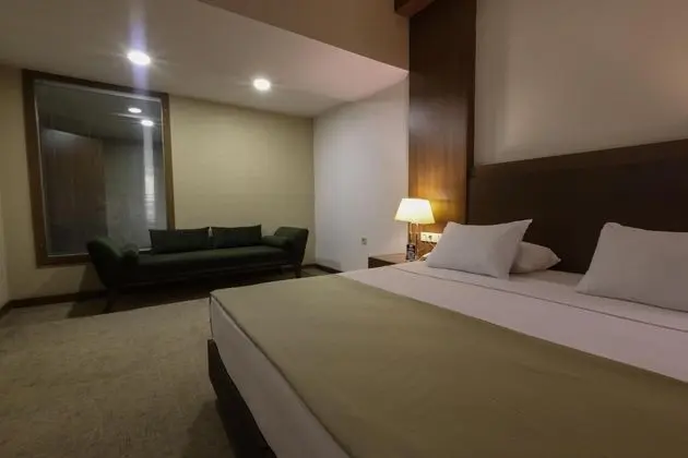Standart Oda, Şehir Manzaralı