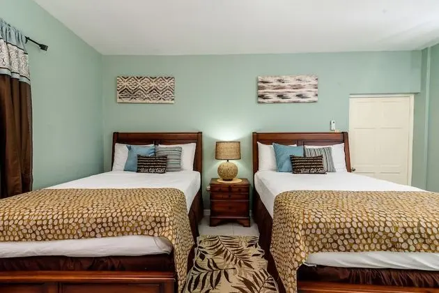 Deluxe Oda (Two Beds)