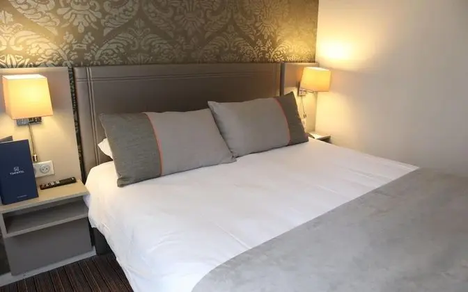 Comfort Tek Büyük Yataklı Oda